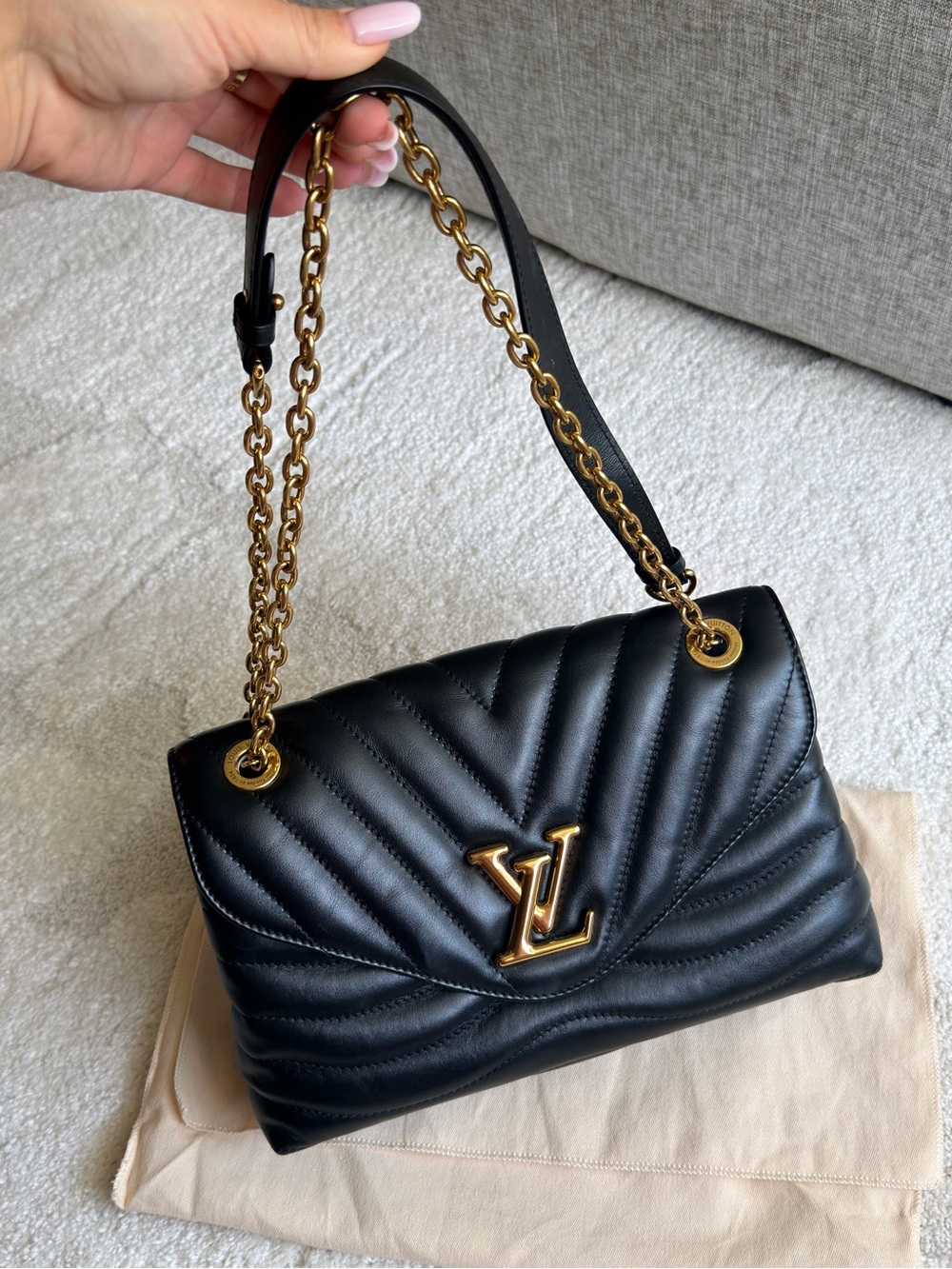 Louis Vuitton Calfskin New Wave Chain Bag Black